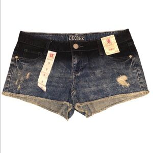 Decree destroyed distressed dip dyed juniors shorts